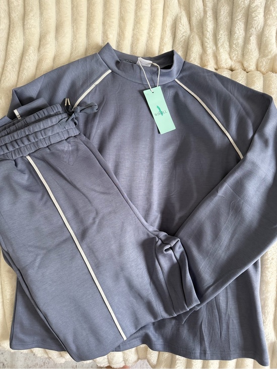 Pants - 2 Pc Lounge Set NWT
